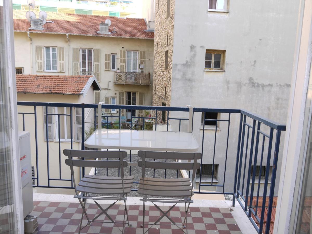 Beach - A Modern Studio Flat In Central Ницца Экстерьер фото