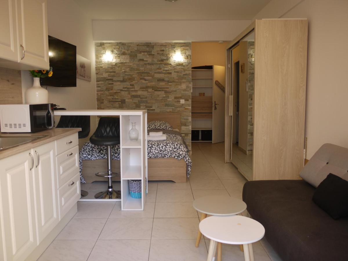 Beach - A Modern Studio Flat In Central Ницца Экстерьер фото