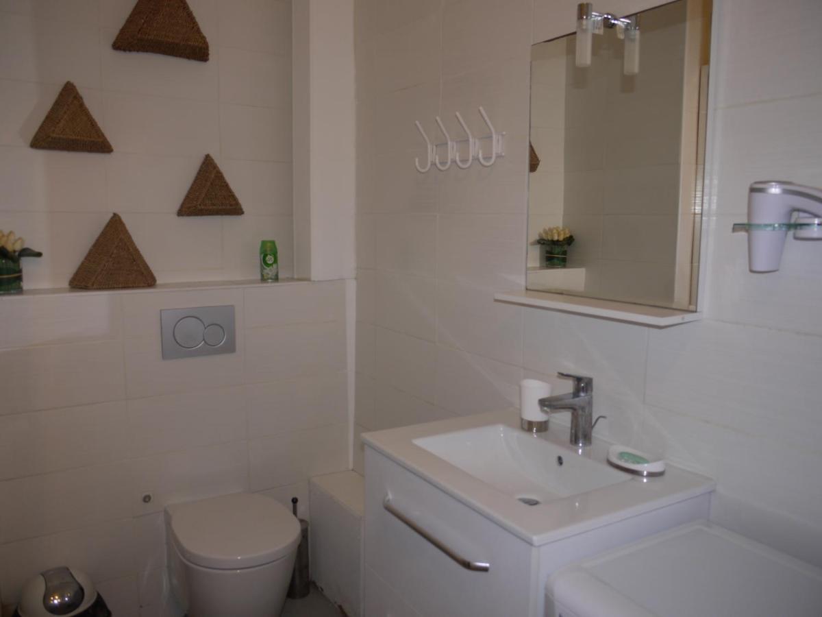 Beach - A Modern Studio Flat In Central Ницца Экстерьер фото